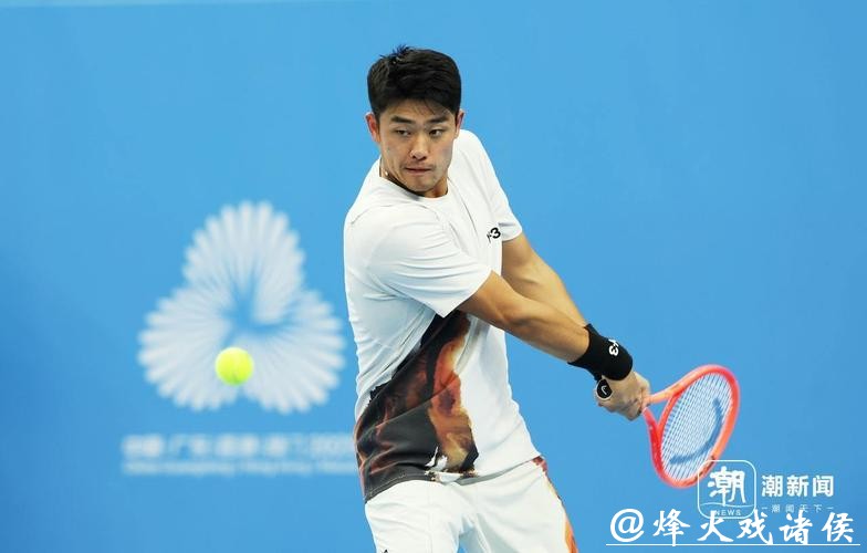 吴易昺2-1商竣程 首进全运会网球男单决赛即夺冠