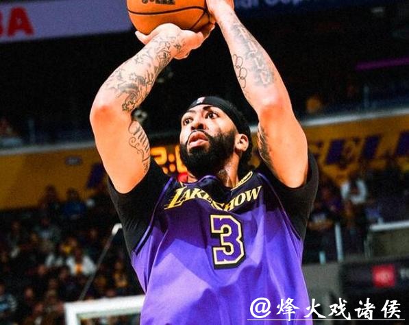 杨31+10+绝杀詹眉空砍77分 老鹰险胜湖人6连胜