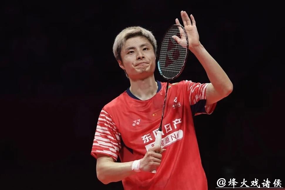 羽联年终总决赛 石宇奇2-0奈良冈功大全胜出线