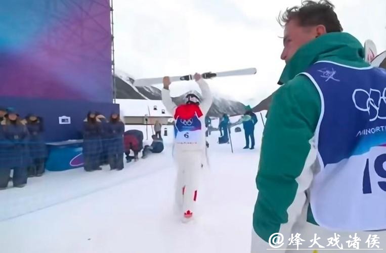 米兰冬奥｜出战无名辈遭爆冷，同分却屈居亚军，加拿大雪上技巧传奇怒摔滑雪板